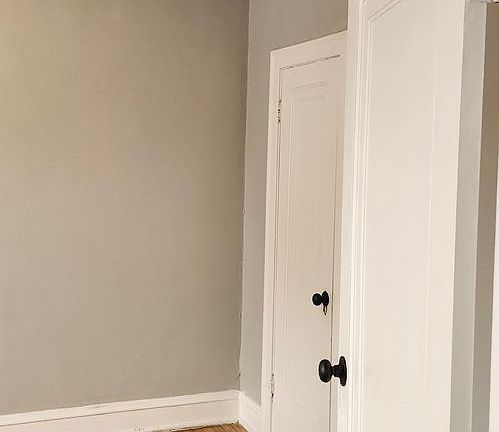 4th image of 8056-58 S Calumet Ave #8058-1