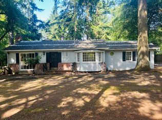 16064 SW Lake Forest Blvd, Lake Oswego, OR 97035