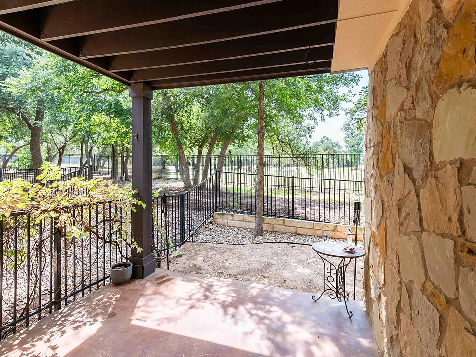 First-floor patio