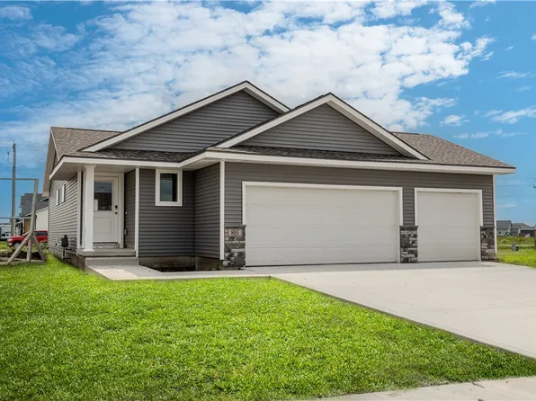 801 NW 3rd St, Bondurant, IA 50035