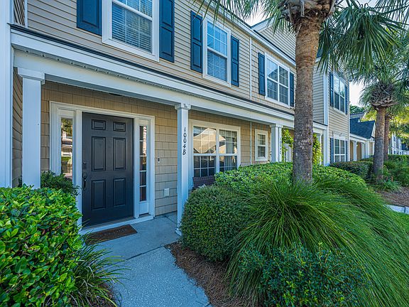 4th image of 1004 Washitonia Way Unit B