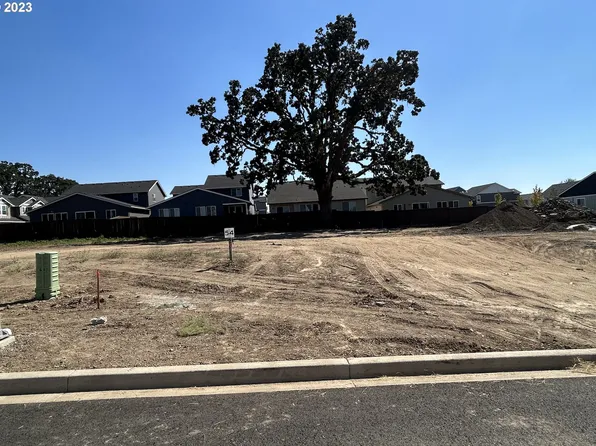 1590 NW Tracy St #54, McMinnville, OR 97128