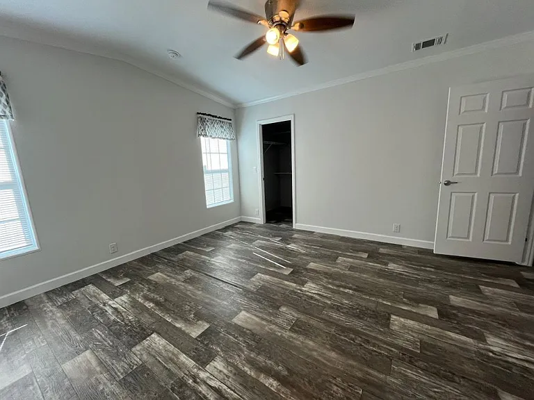 328 Eland Dr #328 — Photo 17