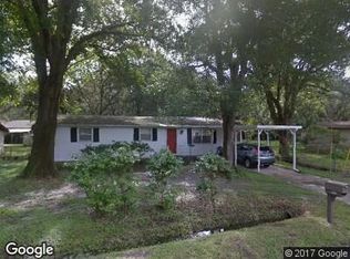 7305 N Center Dr, Tampa, FL 33604