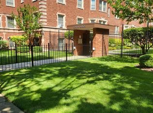 6917 S Crandon Ave APT 1D, Chicago, IL 60649