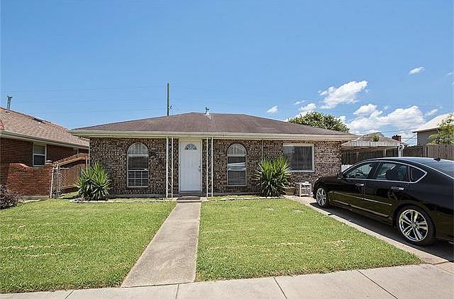 1st image of 3325 Veronica Dr