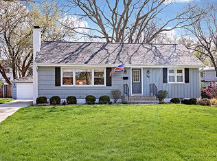 229 Spring Ave, Glen Ellyn, IL 60137