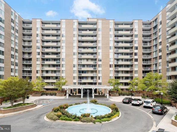 3001 Veazey Ter NW APT 923, Washington, DC 20008