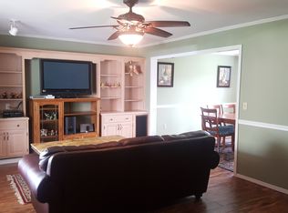 396 Fairway Dr, Fairborn, OH 45324