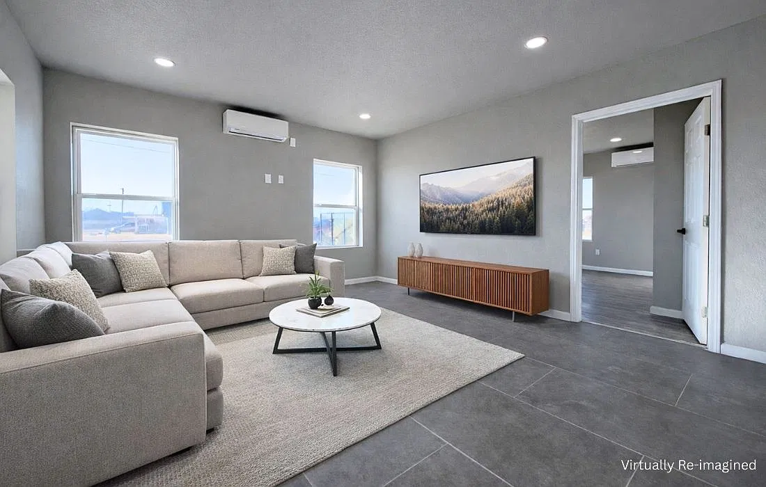 3 bed, 1073 sqft, $2,095 — Photo 3