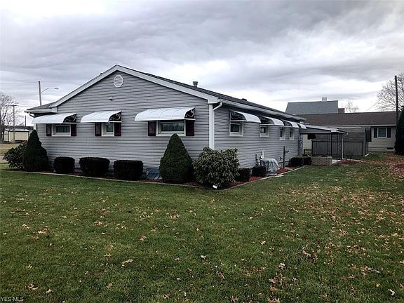 2nd image of 704 E Shafer Ave