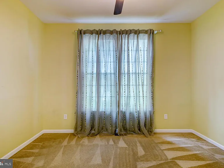 45 Lockwood Dr — Photo 31