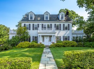 33 Bayberry St, Bronxville, NY 10708