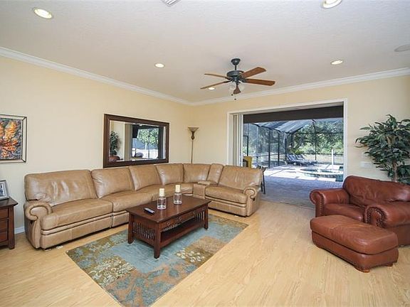 2nd image of 13534 4th Ave NE