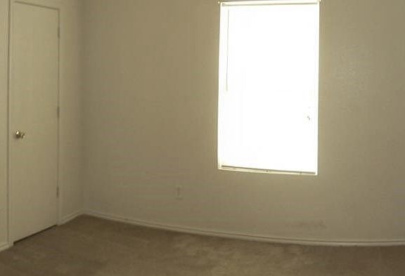 5th image of 4100 Nadine Dr APT D