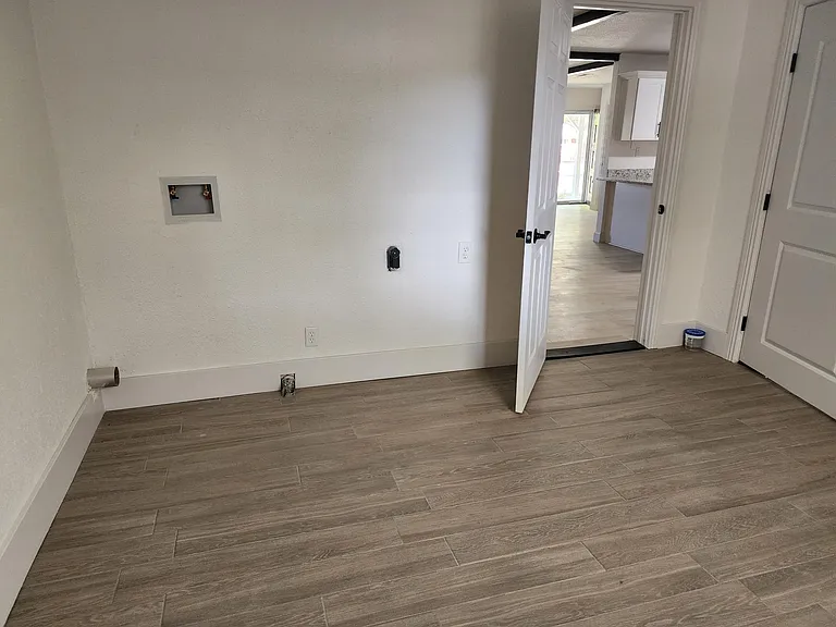 3014 N Garden Ave — Photo 15