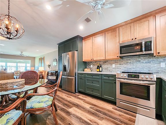 4th image of 2800 Indian River Blvd #8M