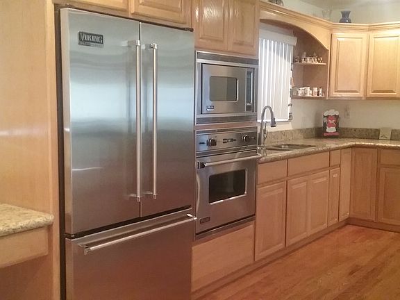 2nd image of 4237 Hampshire Ln