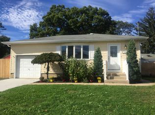 42 Lafayette Rd, West Babylon, NY 11704