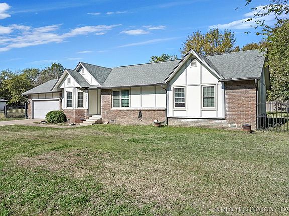 2nd image of 1741 E 31st Pl N