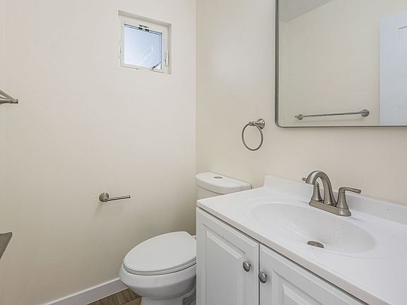 3rd image of 2717 Columbia St #11372156