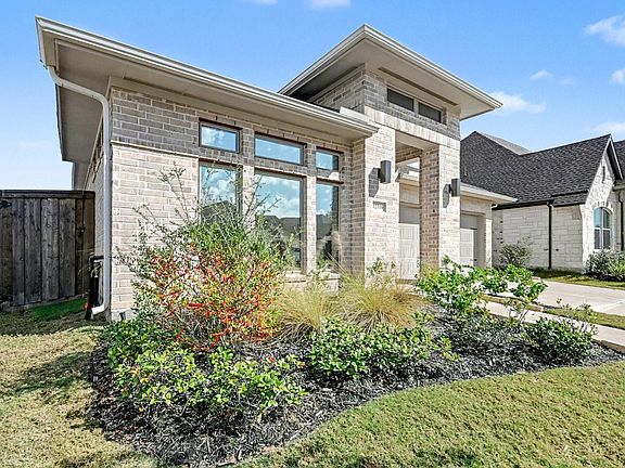 4th image of 12310 Grassy Bend Dr