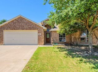 837 Adams Dr, Burleson, TX 76028