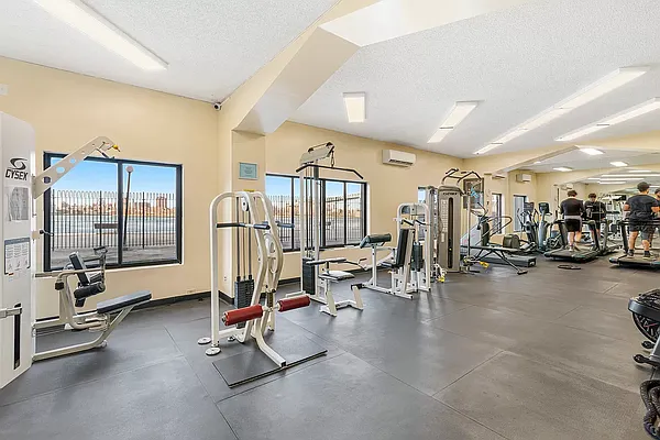 Sold by Modern Spaces | media 14