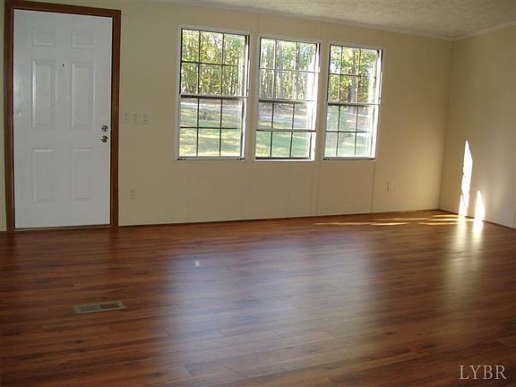 3rd image of 13408 Brookneal Hwy