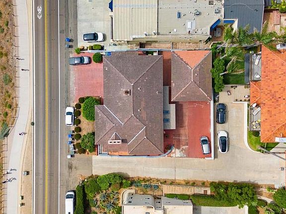 4th image of 1421 San Elijo Ave #C