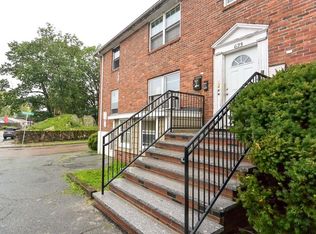 623 Cummins Hwy APT F, Hyde Park, MA 02136