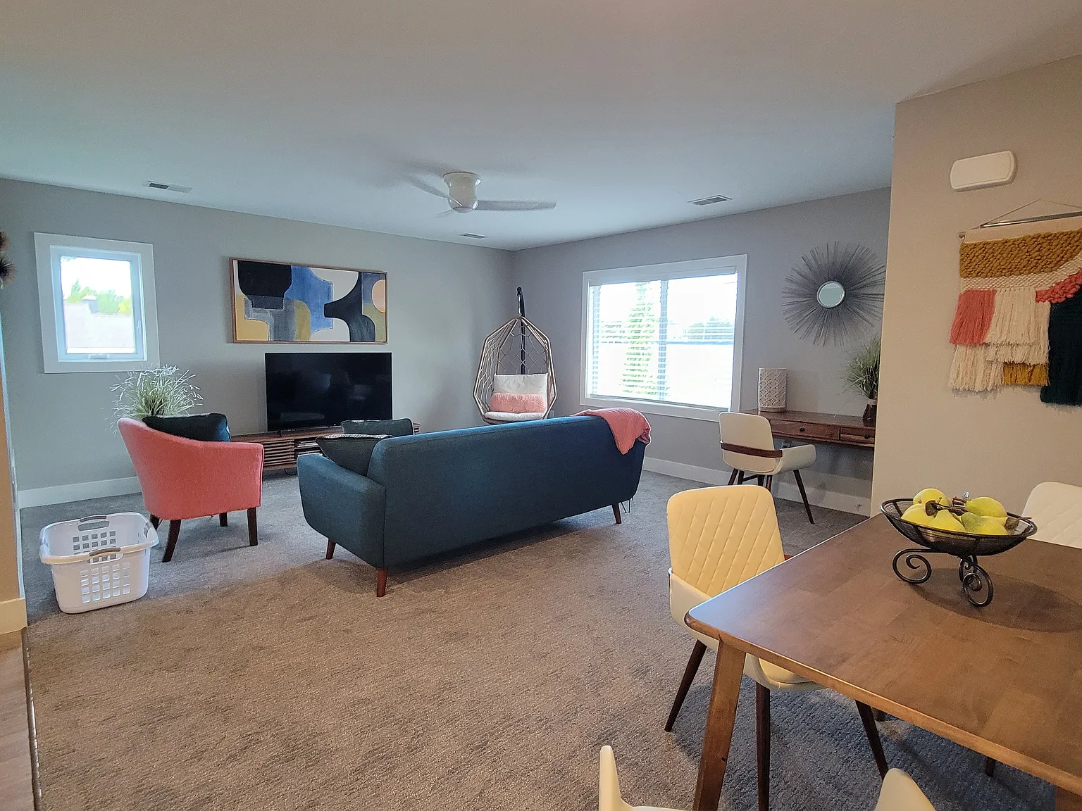 2 bed, 1150 sqft, $2,000 — Photo 1