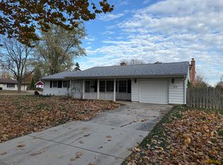 25 Westover Ln, Schaumburg, IL 60193