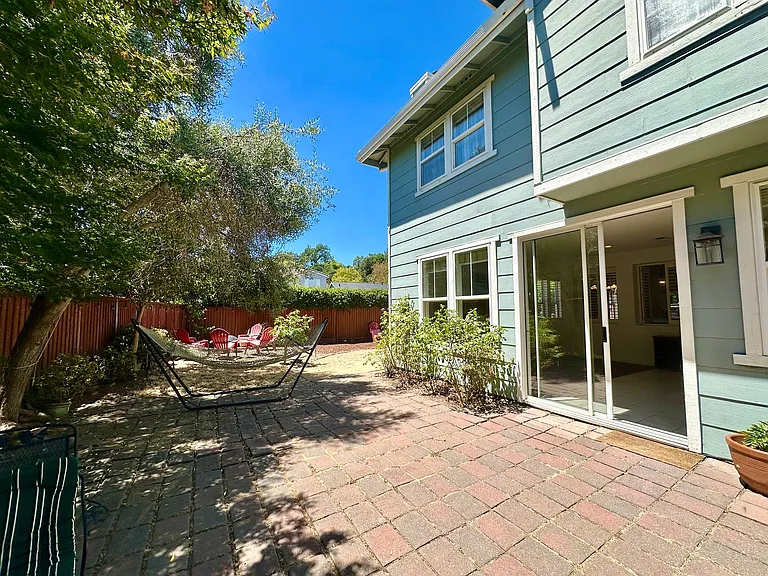 115 Maybeck St — Photo 28