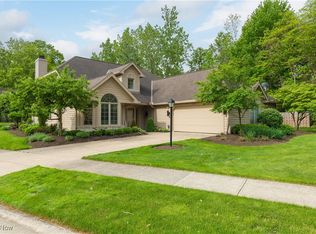 2108 Waters Edge Dr, Westlake, OH 44145
