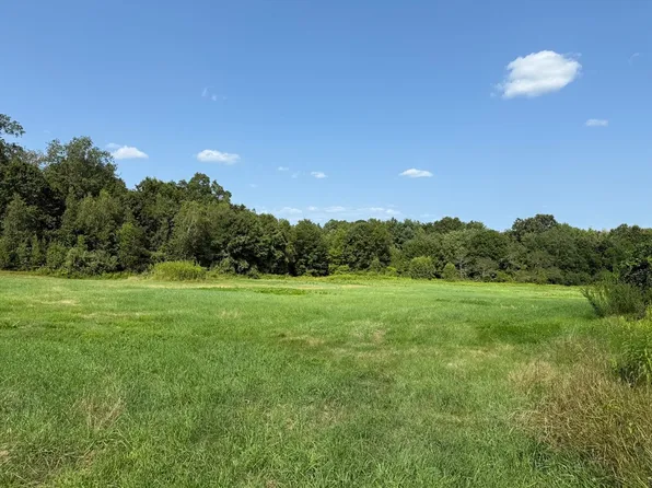 1-L N Liberty St #1, Belchertown, MA 01007