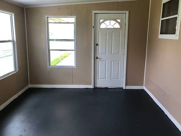 5th image of 209 Jay Ave