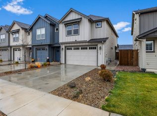 1146 NW Upas Pl, Redmond, OR 97756