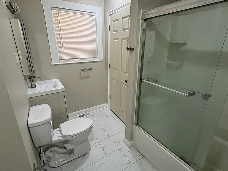 Bathroom - Angle 2
