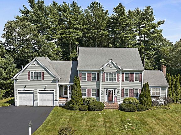2nd image of 49 Lantern Ln
