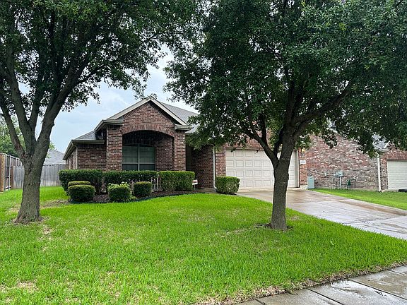 2nd image of 5209 Bald Cypress Ln
