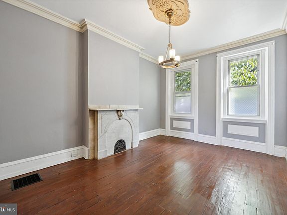 5th image of 1760 Frankford Ave