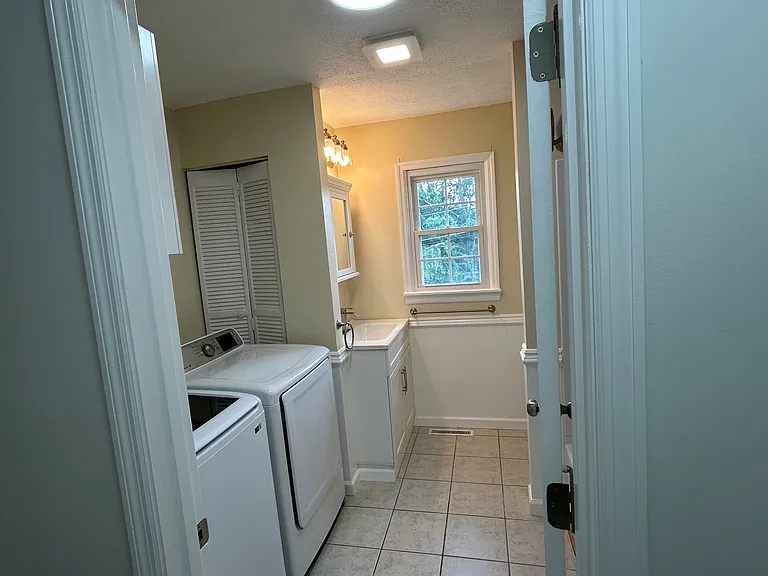 29396 Lanier Dr — Photo 21