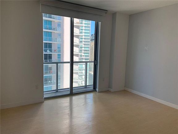 4th image of 1111 SW 1st Ave APT 1825-N