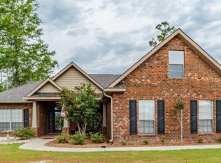 713 Edinburgh Ave, Foley, AL 36535