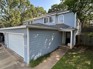 2956 E Sterling Ct, Fayetteville, AR 72703