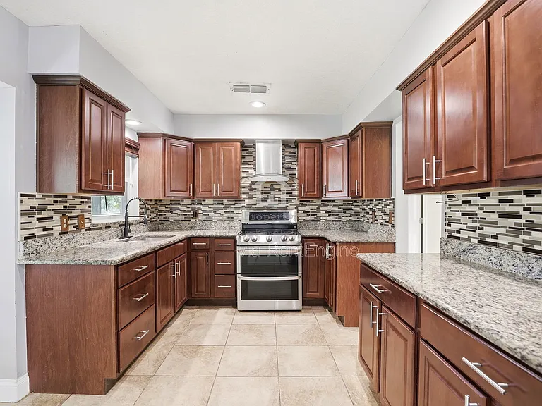 6018 Brookhill Cir — Photo 14