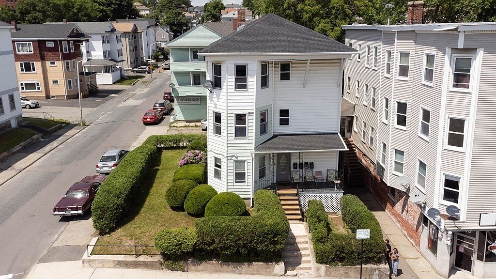 103 Hamilton St, Worcester, MA 01604 Zillow