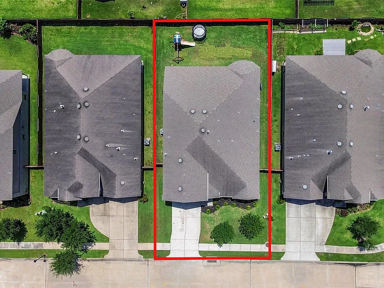 25119 Sundance Park Ln — Photo 3