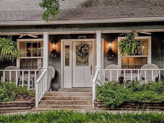 4th image of 523 Woodside Dr